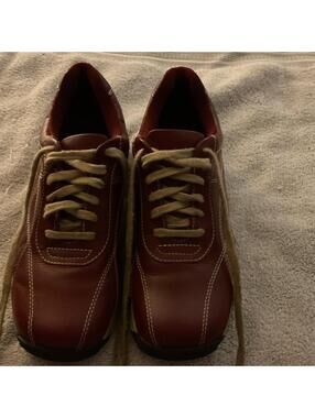 Wanted Speed GM women’s Red/ tan Leather Golf Shoes  sz 9